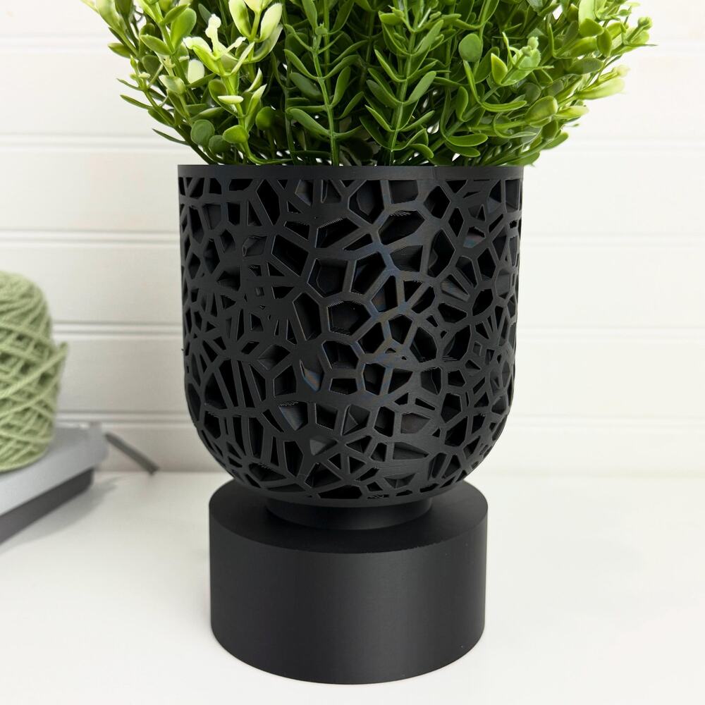 Planter Pot 001, Tabletop Indoor Plant Pot, Voronoi Lattice Design